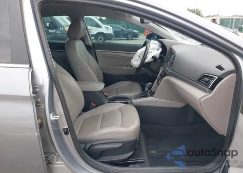 2017 Hyundai Elantra Limited из США, поврежденный, VIN 5NPD84LF3HH070673